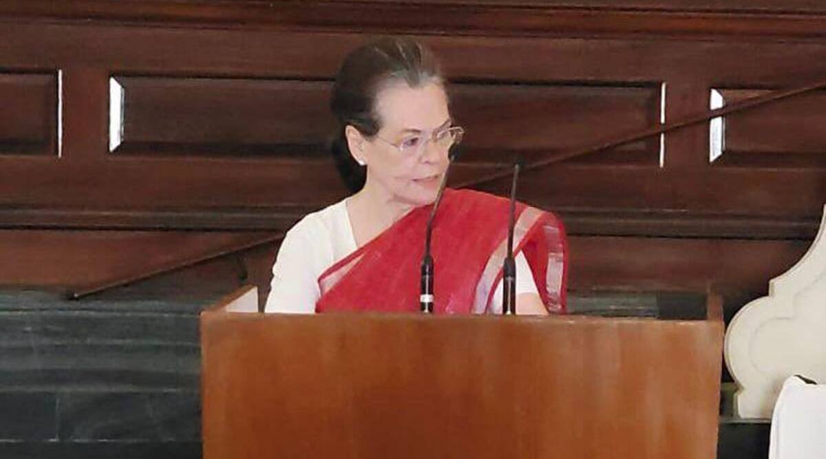 Photo of बीजेपी सरकार पर कांग्रेस अध्यक्ष सोनिया गांधी का पलटवार, कहा, विपक्ष को खामोश कराने की कोशिश को करेंगे नाकाम