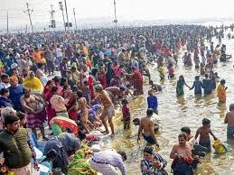 Photo of गंगा में 5.50 लाख लोगों ने डुबकी लगाई