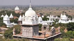 Photo of मध्यप्रदेश अनोखे गांव में बने हैं 77 मंदिर