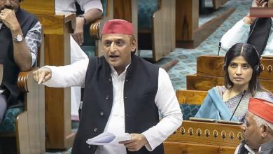 Photo of ये मुस्लिमों में भी बंटवारा चाहते हैं : अखिलेश