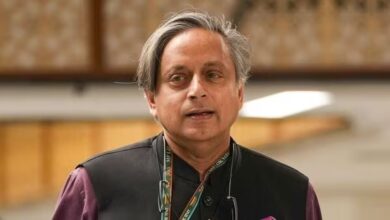 Photo of भारत पाक तनाव मुद्दे पर शशि थरूर ने लांघी लक्ष्मण रेखा
