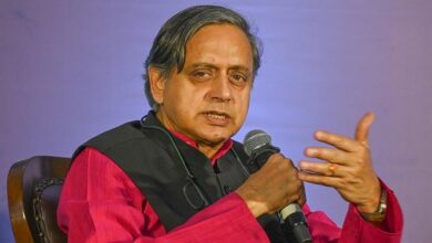 Photo of पार्टी नेतृत्व के साथ मतभेद हैं : थरूर
