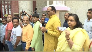Photo of पेंटर की मौत के बाद नगर आयुक्त को हटाने की मांग