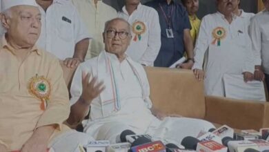 Photo of कांग्रेस की परंपरा में मंच पर सभी का बैठना शामिल नहीं : दिग्विजय सिंह