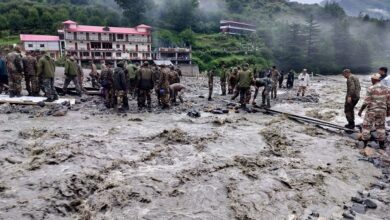 Photo of उत्तरकाशी : रेस्क्यू ऑपरेशन में लैंडस्लाइड ने बढ़ाई परेशानी