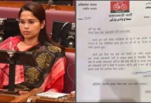 Photo of सीएम योगी की तारीफ पर पूजा पाल को अखिलेश ने सपा से निकाला